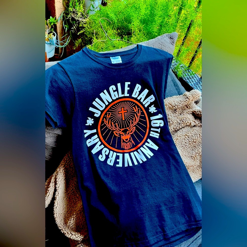 - NWOT JUNGLE BAR jagermeister 16 th anniversary CABO 2013 SLIM FIT